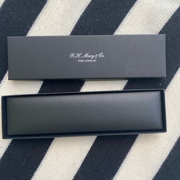 Men's Stainless Steel Diamond Bracelet 1/8 ct. t.w - Picture 12 of 14